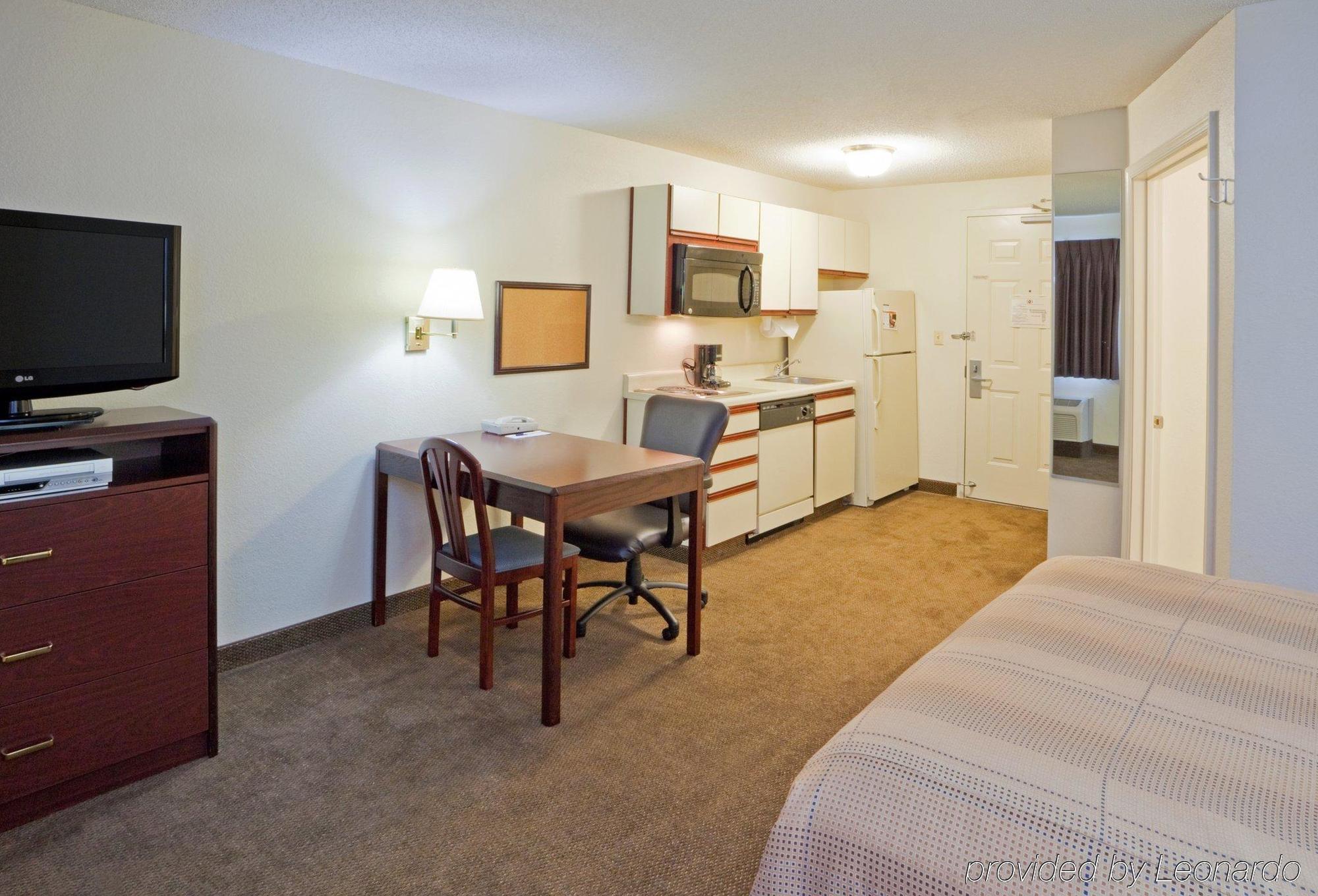 Candlewood Suites Washington-Fairfax By Ihg Buitenkant foto